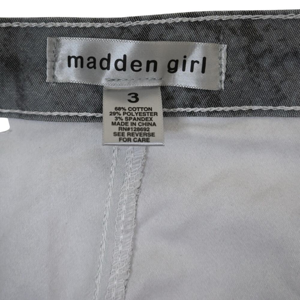 Madden Girl Womens 3 Loose Fit Snake Print Cargo Pants NEW - Picture 9 of 10